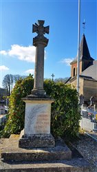 Le monument aux morts<br>Anquetierville